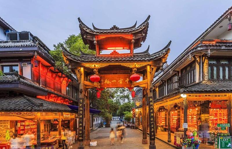 在青海,追“繁花”